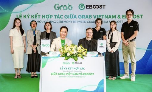 Grab hợp tác EBOOST mở rộng sử dụng xe điện tại Việt Nam