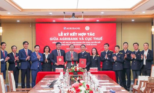 Agribank ‘bắt tay’ ngành Thuế, tăng tốc hỗ trợ hộ kinh doanh chuyển đổi