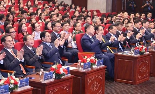 Thủ tướng: Thông tin đối ngoại là một thành tố chiến lược trong tổng thể sức mạnh mềm quốc gia