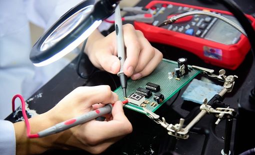 Đột phá cơ chế đãi ngộ để giữ chân nhân lực số