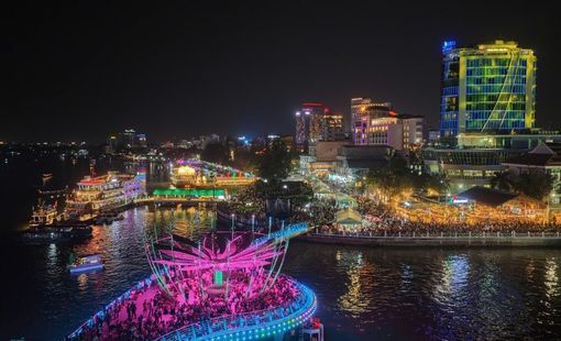 Cần Thơ rực rỡ 'Sắc màu sông nước'