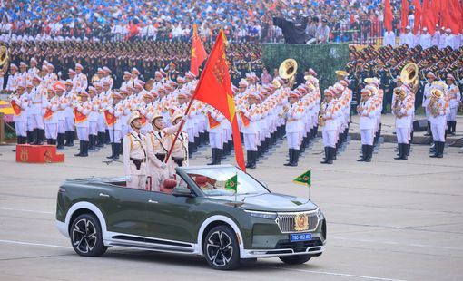 Chùm ảnh: Cận cảnh khối diễu binh hùng hậu của lực lượng Công an tại A80