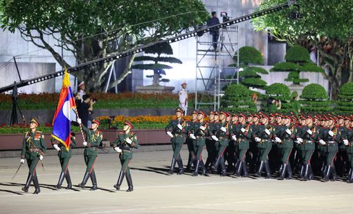 Chùm ảnh: Các lực lượng tổng hợp luyện diễu binh, diễu hành tại Quảng trường Ba Đình