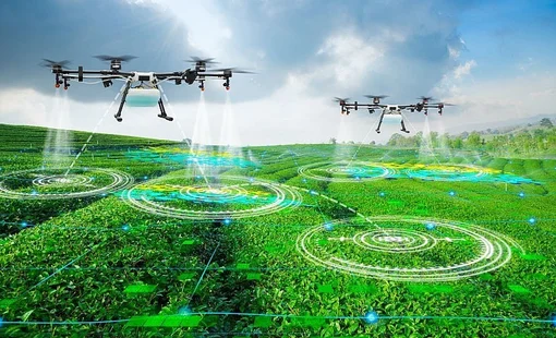 Tự động hóa trong nông nghiệp: Cơ hội và thách thức – tích hợp robot và máy móc trong canh tác