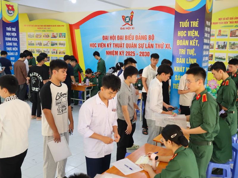 Điểm sàn của 22 trường Quân đội năm 2026: cao nhất 25 điểm