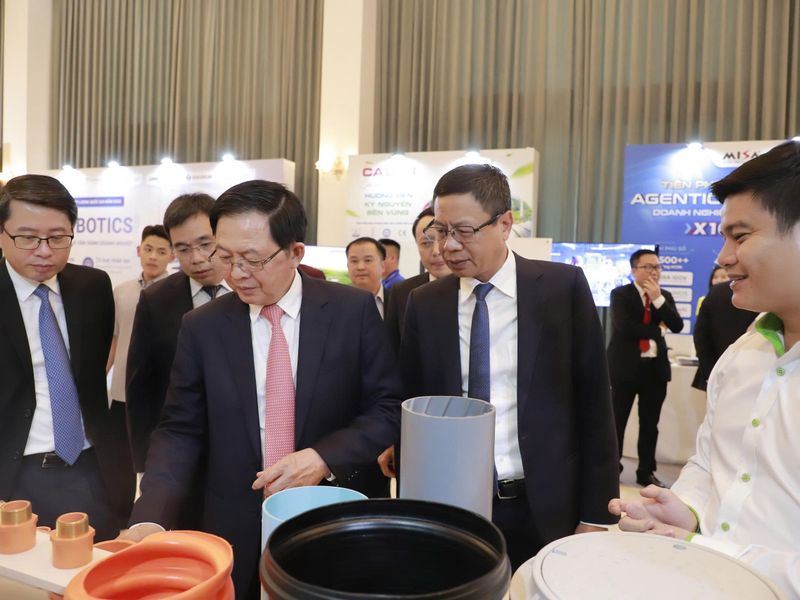 Đưa khoa học, công nghệ và AI thành động lực tăng năng suất thực chất