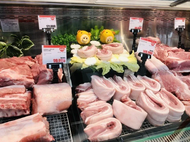 Giá heo hơi hôm nay 16/9: Trở lại mốc 60.000 đồng/kg
