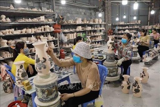 Nâng sức cạnh tranh sản phẩm công nghiệp nông thôn