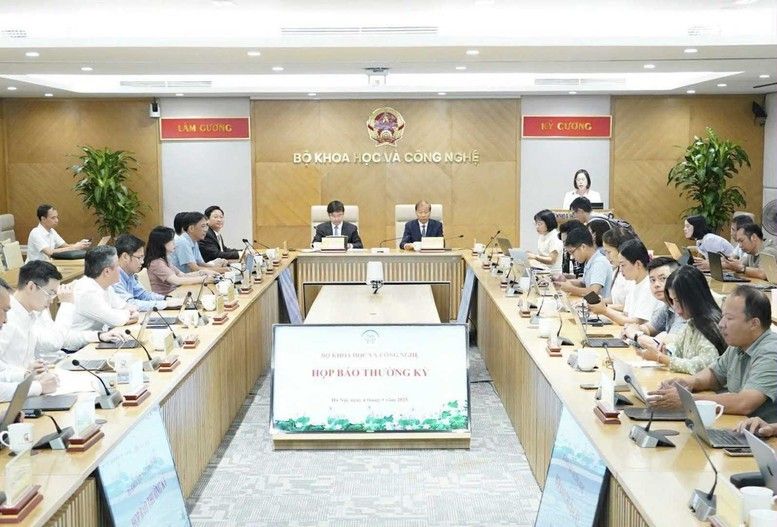 Phát động giải thưởng 'Sản phẩm công nghệ số Make in Viet Nam' năm 2025