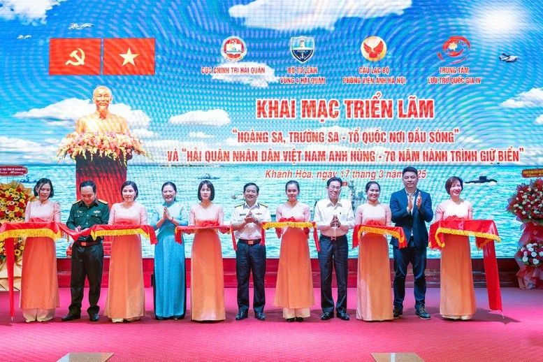 Lần đầu tiên công bố nhiều tài liệu về Hoàng Sa, Trường Sa trong Phông lưu trữ Quốc gia Việt Nam