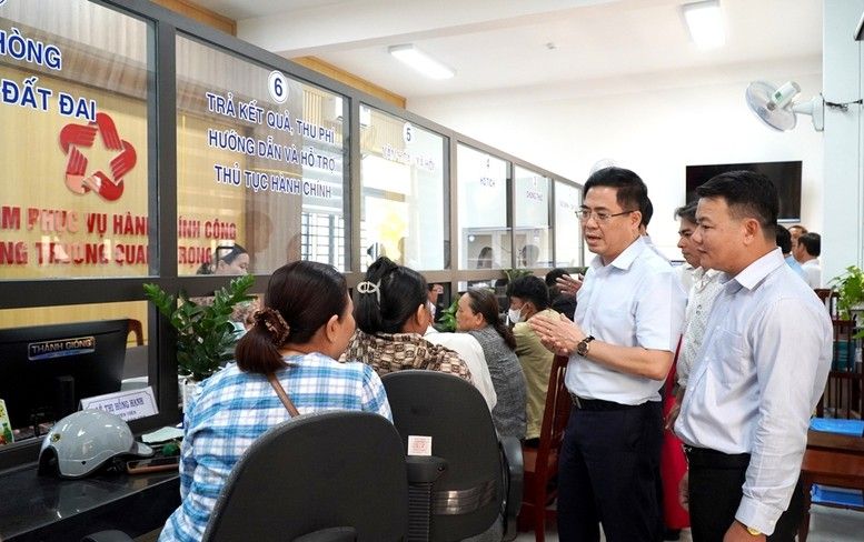 Chính quyền địa phương 2 cấp Quảng Ngãi: Quyết liệt số hóa, gỡ vướng tận nơi