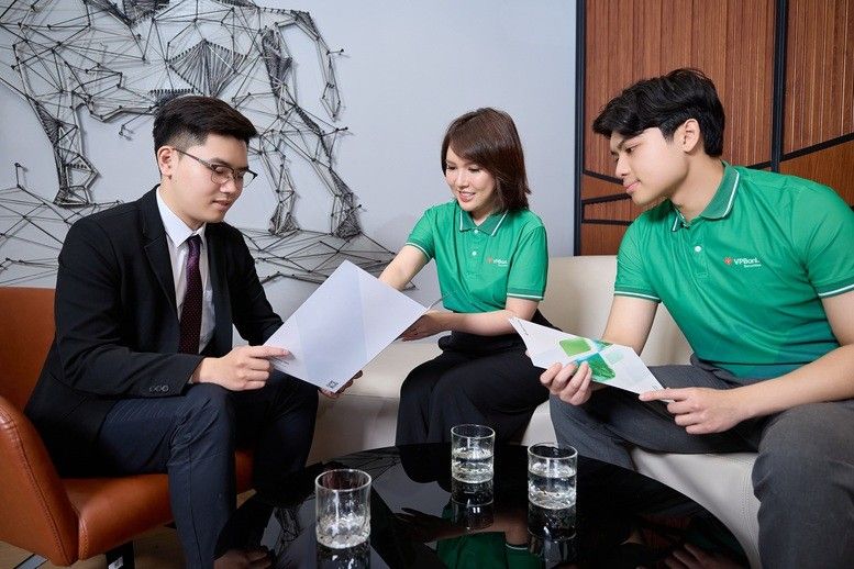 VPBankS lập kỷ lục IPO gần 13.000 tỷ đồng, vươn lên top 2 vốn chủ sở hữu