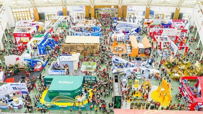 Tổ chức Hội chợ Mùa Xuân lần thứ nhất từ ngày 2 - 13/2
