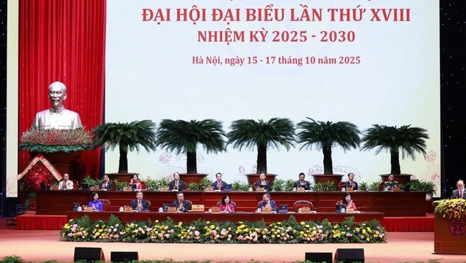 Chùm ảnh: Khai mạc Đại hội đại biểu Đảng bộ TP. Hà Nội lần thứ XVIII, nhiệm kỳ 2025-2030